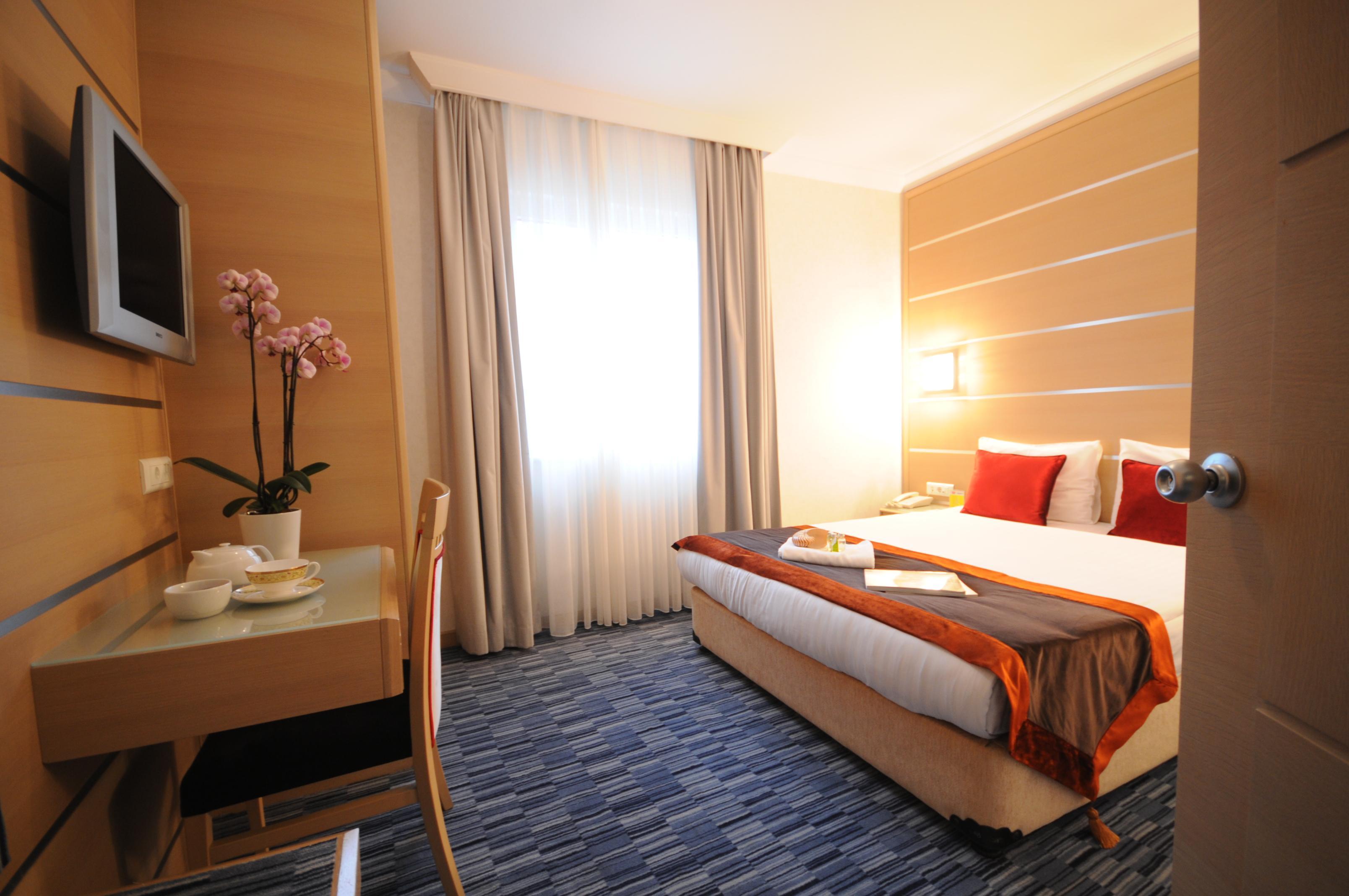 Sv Business Hotel Taksim Istanbul Exterior foto